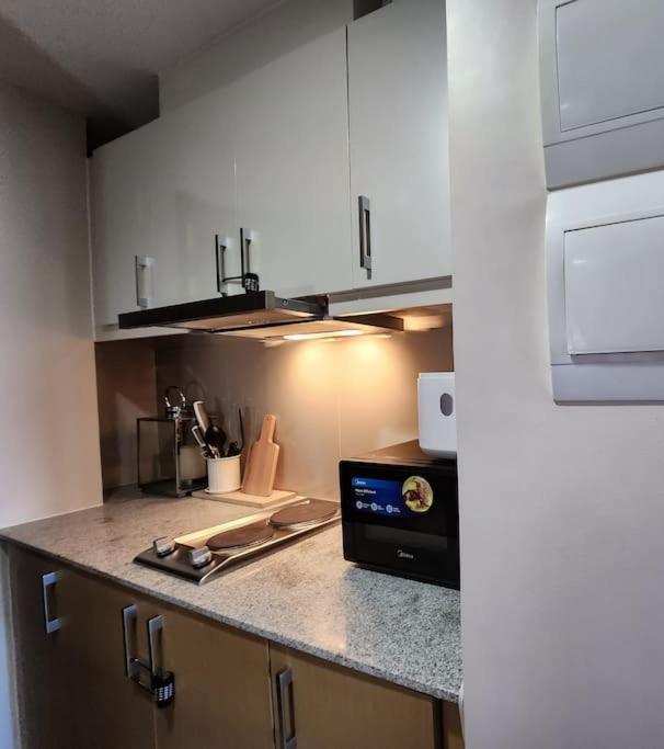 Luxestaysmnl Coastal Chic Netflx 380Mbps Pool Bgc Manila Esterno foto